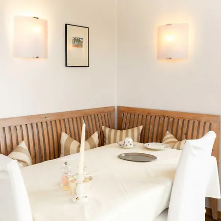 Haus Koebesine 21 Hotel *